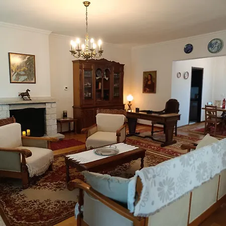 Cozy Garden House Árgos Orestikón